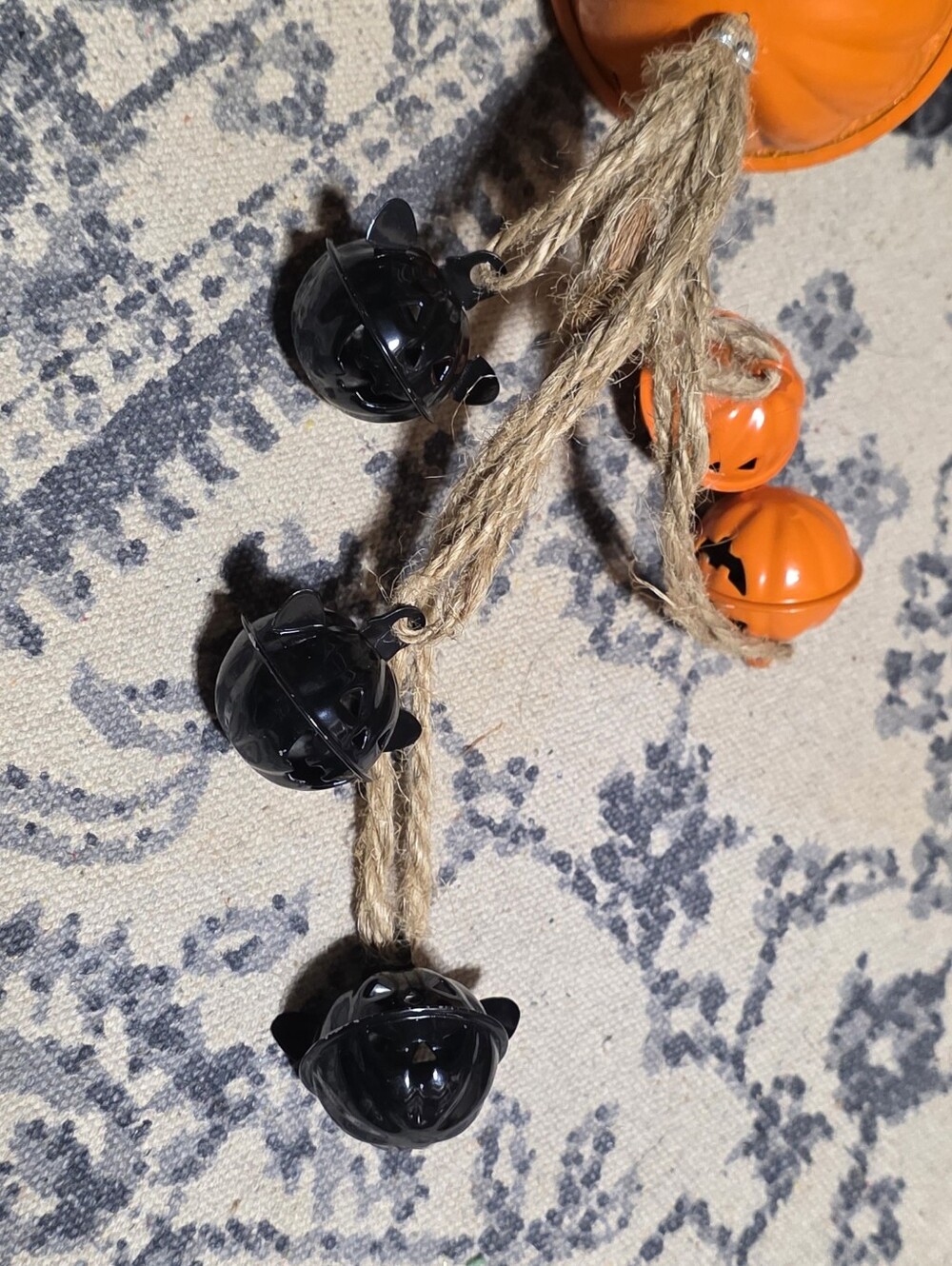 Vintage 90s Y2K Halloween Dangling Bell Door Decor. Measurements in photos - Picture 6 of 6